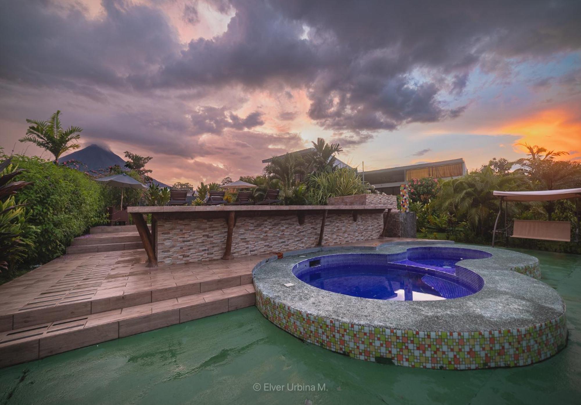 Hotel Secreto La Fortuna Екстериор снимка