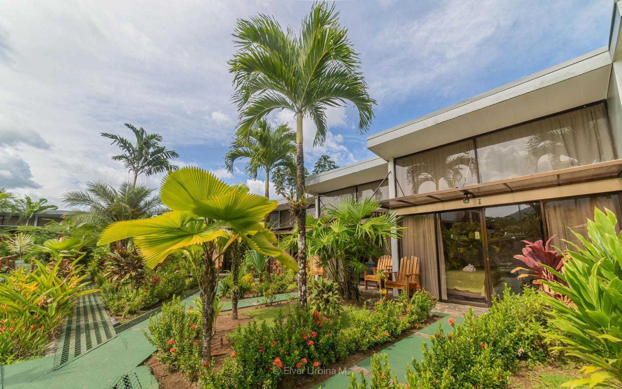 Hotel Secreto La Fortuna Екстериор снимка